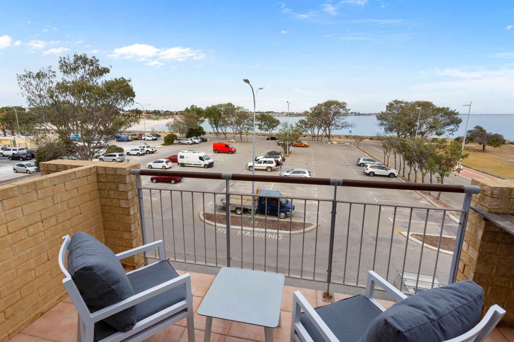 Nautica Residences Hillarys Перт Экстерьер фото